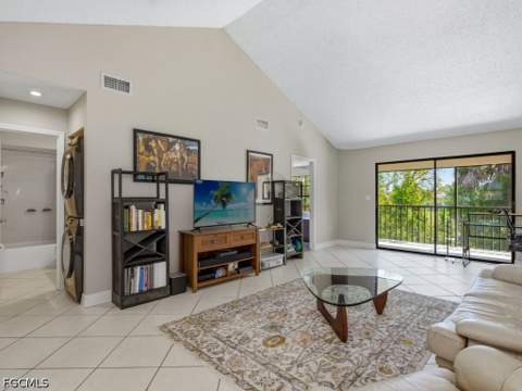 17171 Terraverde Cir 11, Fort Myers FL - photo 10 of 19