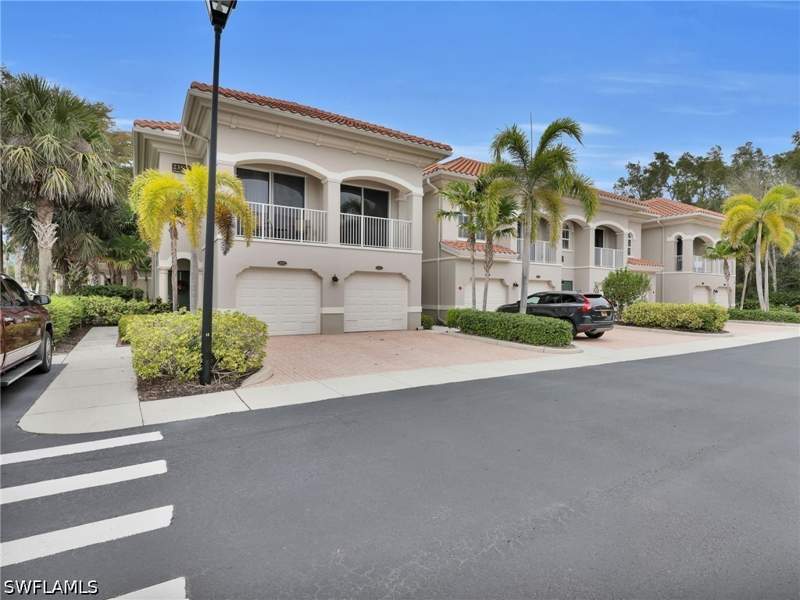 2 bedroom Townhouse at 23501 Alamanda Dr 102, Mirasol At Coconut Point, Estero — photo 3