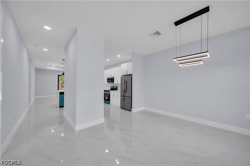 4 bedroom SingleFamilyResidence at 1009 Moore Ave, Lehigh Acres, Lehigh Acres — photo 5