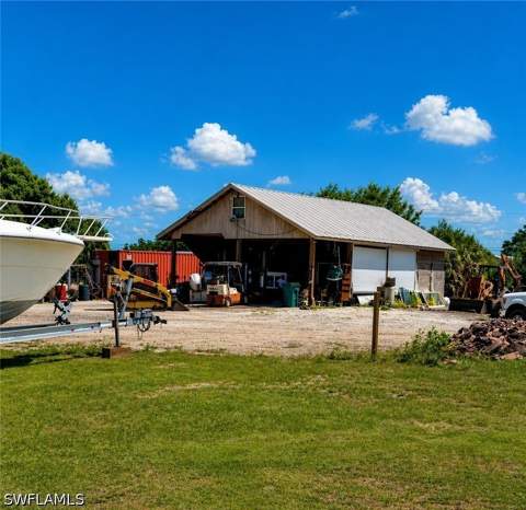 7850 Friendship Ln, Naples FL - photo 14 of 25