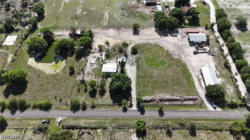 3 bedroom ManufacturedHome at 7850 Friendship Ln, Golden Gate Estates, Naples — photo 4