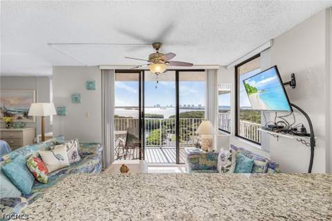 8701 Estero Blvd 907, Bonita Springs FL - photo 7 of 42