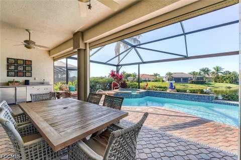 8555 Southwind Bay Cir, Fort Myers FL - photo 14 of 33
