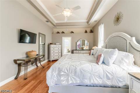 8555 Southwind Bay Cir, Fort Myers FL - photo 21 of 33