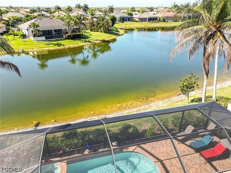 3 bedroom SingleFamilyResidence at 8555 Southwind Bay Cir, Southwind Subdivision, Fort Myers — photo 3