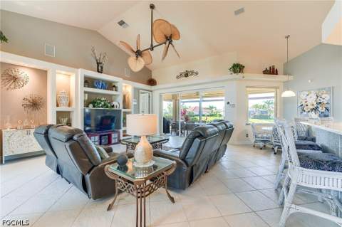 8555 Southwind Bay Cir, Fort Myers FL - photo 8 of 33