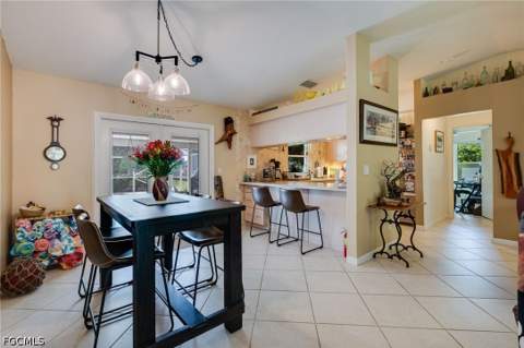 617 SW 9th Ave, Cape Coral FL - photo 14 of 24