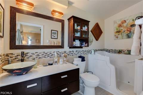 617 SW 9th Ave, Cape Coral FL - photo 15 of 24