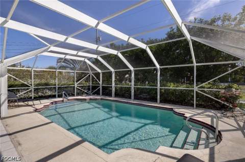 617 SW 9th Ave, Cape Coral FL - photo 7 of 24
