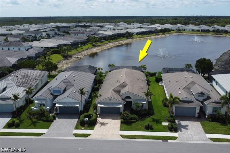 3 bedroom SingleFamilyResidence at 8924 Mustique Ln, Azure At Hacienda Lakes, Naples — photo 3