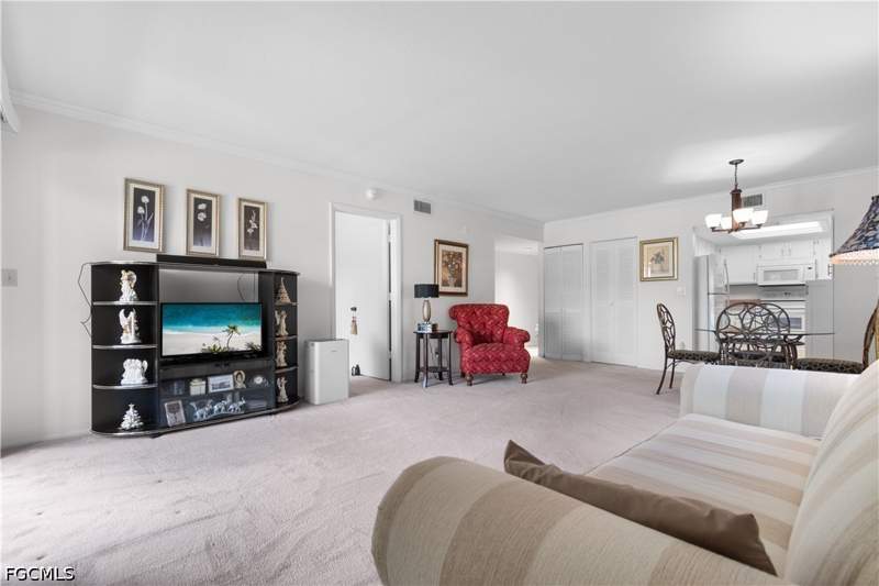 1 bedroom Condominium at 9627 Eaton Gardens Ln 101, Villages, Fort Myers — photo 4
