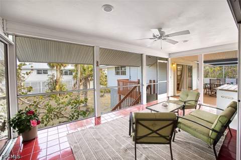 220 Palm Lake Dr, Sanibel FL - photo 15 of 44