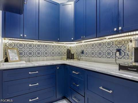 17100 Wrigley Cir, Fort Myers FL - photo 9 of 34