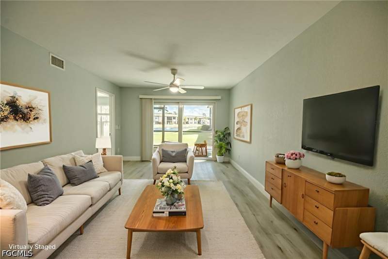 2 bedroom Condominium at 16881 Davis Rd 116, Davis Woods Condominium, Fort Myers — photo 3
