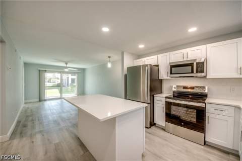 16881 Davis Rd 116, Fort Myers FL - photo 6 of 41