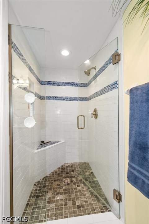5805 Trailwinds Dr 314, Fort Myers FL - photo 18 of 38