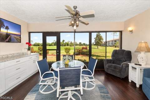 5805 Trailwinds Dr 314, Fort Myers FL - photo 6 of 38