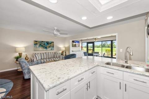 5805 Trailwinds Dr 314, Fort Myers FL - photo 8 of 38