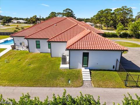 14582 Old Olga Rd, Fort Myers FL - photo 7 of 32
