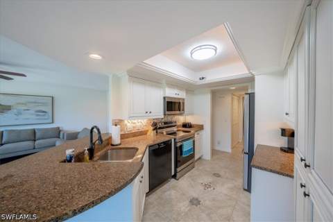 792 Eagle Creek Dr 101, Naples FL - photo 11 of 40
