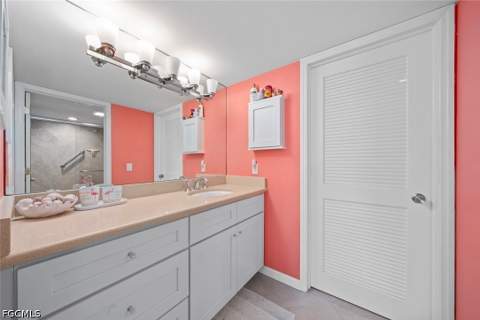 1340 Middle Gulf Dr 8A, Sanibel FL - photo 24 of 41