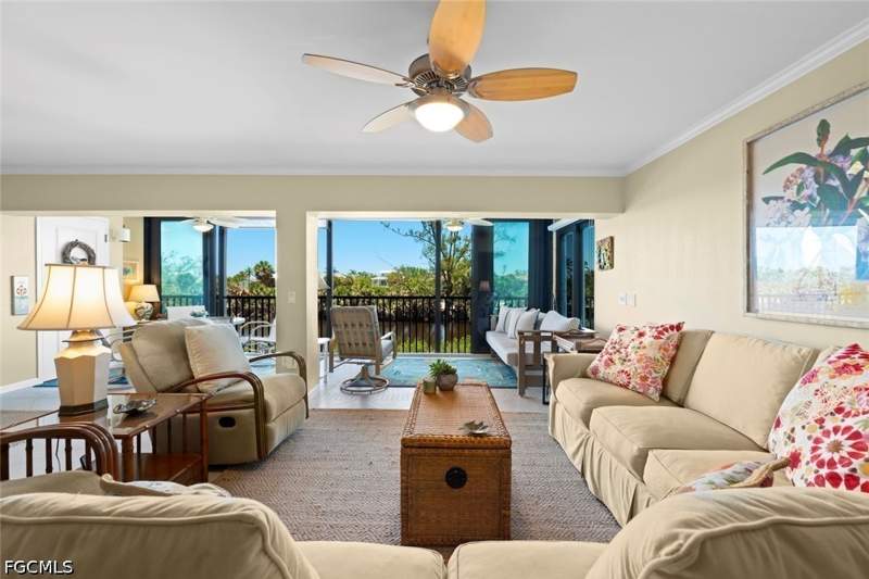 2 bedroom Condominium at 1340 Middle Gulf Dr 8A, Sunset South Condo, Sanibel — photo 3