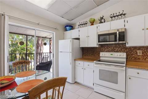 4050 Ice Castle Way 2812, Naples FL - photo 9 of 49
