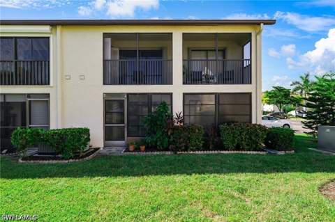 9270 Lake Park Dr 101, Fort Myers FL - photo 11 of 36