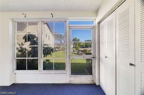 9270 Lake Park Dr 101, Fort Myers FL - photo 12 of 36