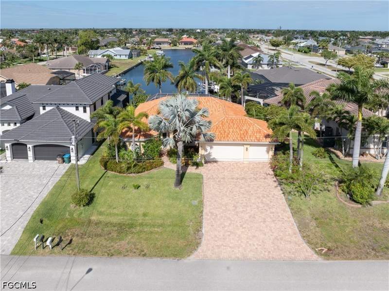 4 bedroom SingleFamilyResidence at 4228 SW 23rd Pl, Cape Coral, Cape Coral — photo 3