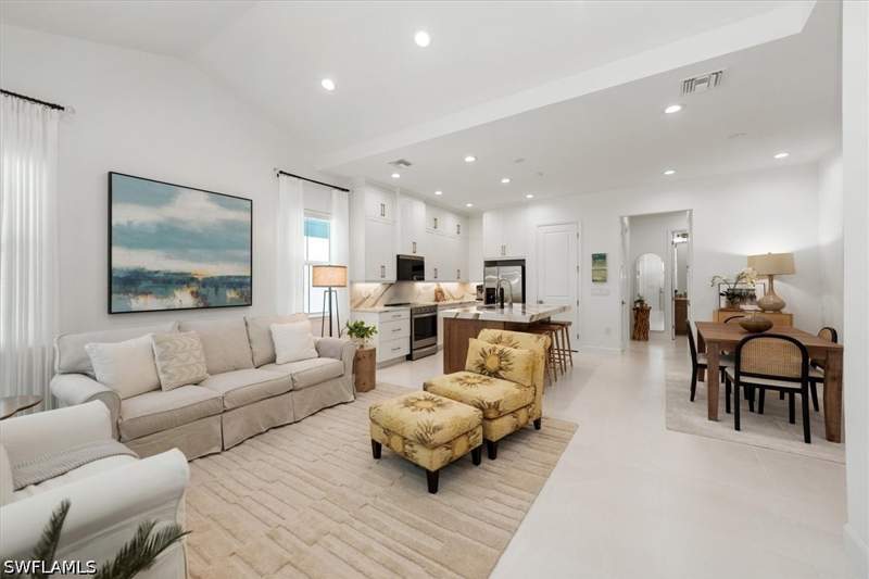 2 bedroom SingleFamilyResidence at 7315 Cayo Coco LN, ISLES OF COLLIER PRESERVE, Naples — photo 4