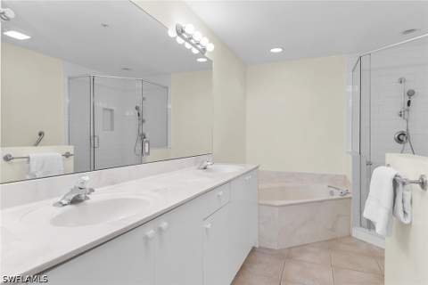 269 Vintage Bay Dr C11, Marco Island FL - photo 16 of 42