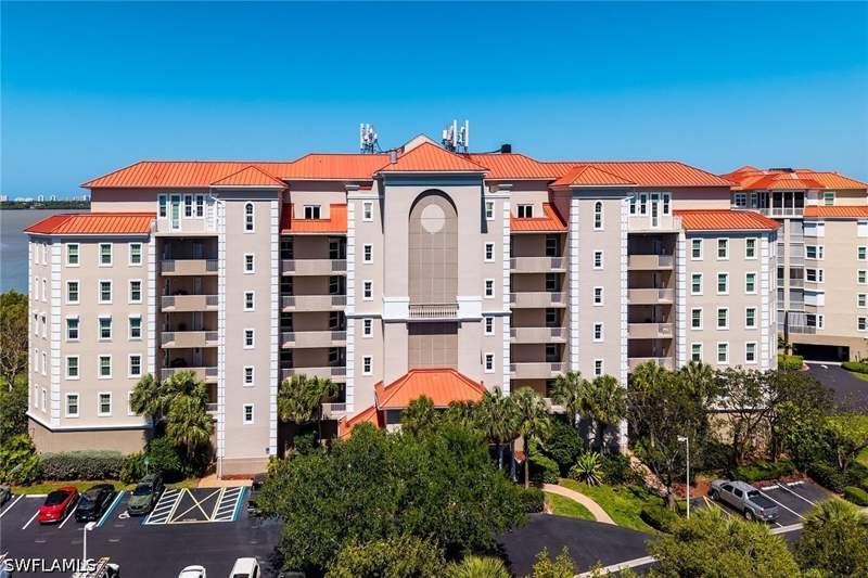 2 bedroom Condominium at 269 Vintage Bay Dr C11, Vintage Bay, Marco Island — photo 2