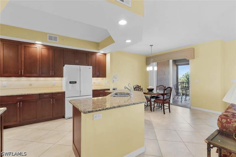 2 bedroom Condominium at 269 Vintage Bay Dr C11, Vintage Bay, Marco Island — photo 5