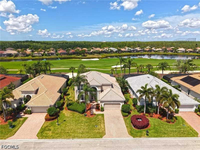 3 bedroom SingleFamilyResidence at 9116 Links Dr, Featherbrook, Fort Myers — photo 2