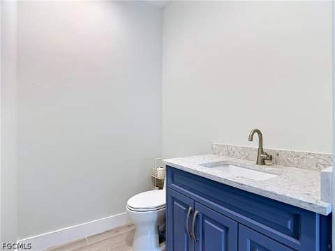 8831 Woodgate Dr, Fort Myers FL - photo 16 of 50