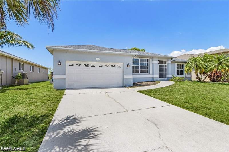 3 bedroom SingleFamilyResidence at 16725 Wellington Lakes Cir, Fort Myers, Fort Myers — photo 3