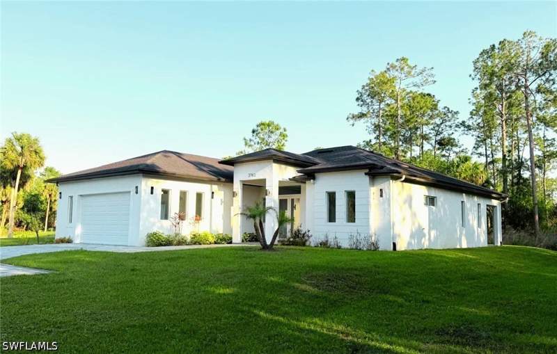 4 bedroom SingleFamilyResidence at 3762 32nd Ave SE, Golden Gate Estates, Naples — photo 2