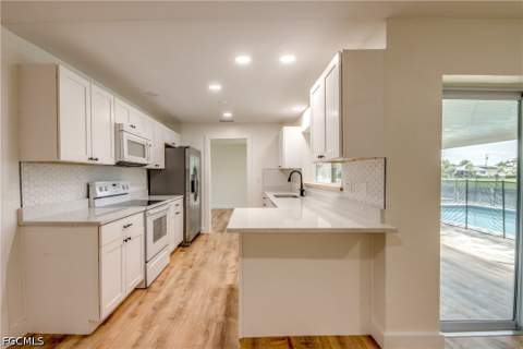 3009 SE 10th Ave, Cape Coral FL - photo 15 of 50