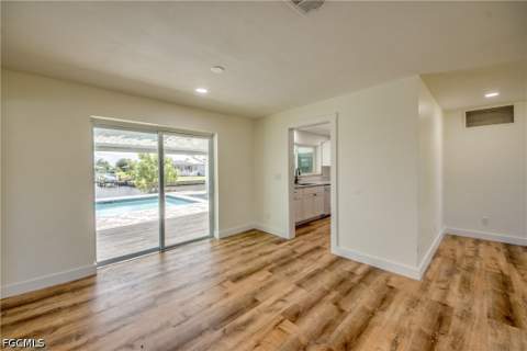 3009 SE 10th Ave, Cape Coral FL - photo 9 of 50
