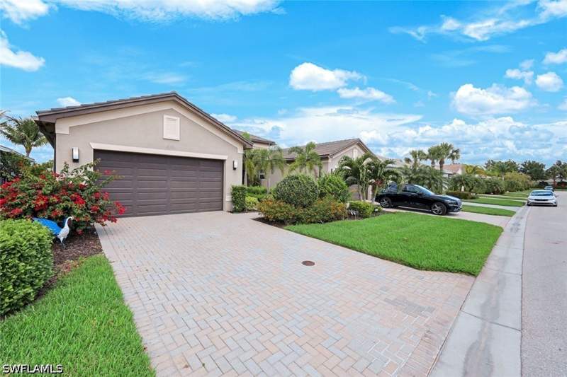 2 bedroom Attached at 28436 Burano Dr, Valencia Bonita, Bonita Springs — photo 2