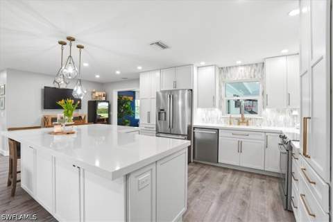 631 5th St SW, Naples FL - photo 9 of 48