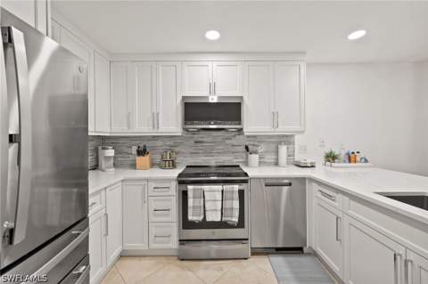 77 Emerald Woods Dr I6, Naples FL - photo 9 of 23