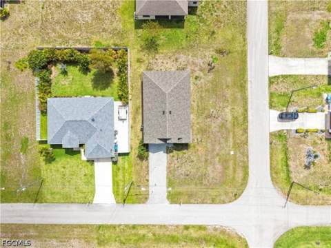 2021 NE 4th Ave, Cape Coral FL - photo 7 of 42