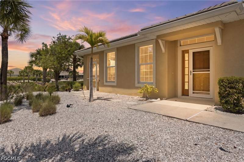 2 bedroom Attached at 14648 Abaco Lakes Dr, Lucaya, Fort Myers — photo 2