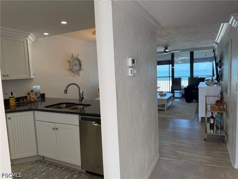 2 bedroom Condominium at 6400 Estero Blvd 402, Sunset Condo, Fort Myers Beach — photo 4