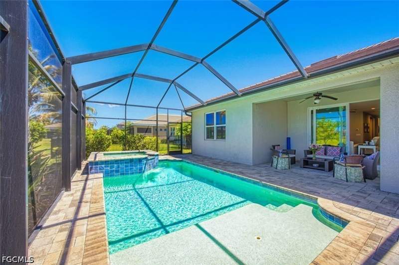 4 bedroom SingleFamilyResidence at 15280 Floresta Ln, Venetian Pointe, Fort Myers — photo 2
