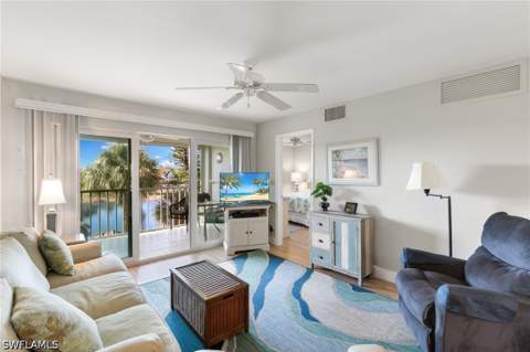 1024 Manatee Rd C303, Naples FL - photo 7 of 39