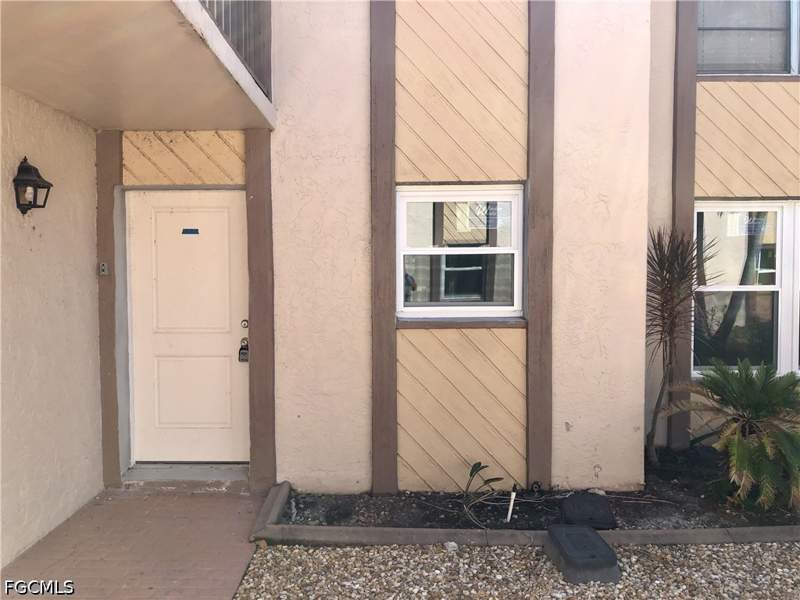 2 bedroom Condominium at 16881 Davis Rd 214, Davis Woods Condominium, Fort Myers — photo 3