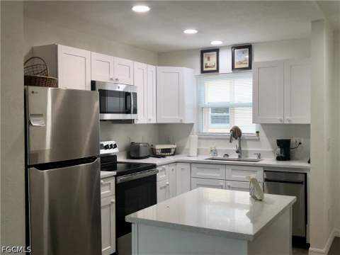16881 Davis Rd 214, Fort Myers FL - photo 7 of 46